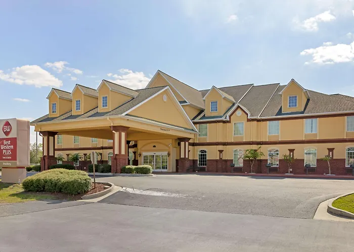 Best Western Plus Bradbury Inn And Suites